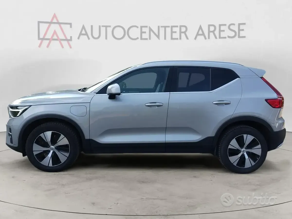 Usata Volvo XC40 Core 129 CV (94 kW) 2022 Marrone SUV