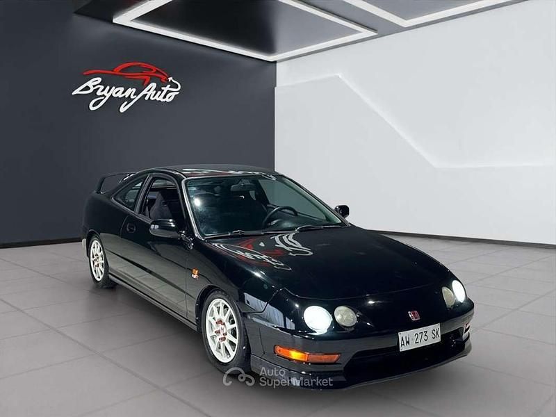 Usata Honda Integra Type R 190 CV (139 kW) 1998 Nero Coupé