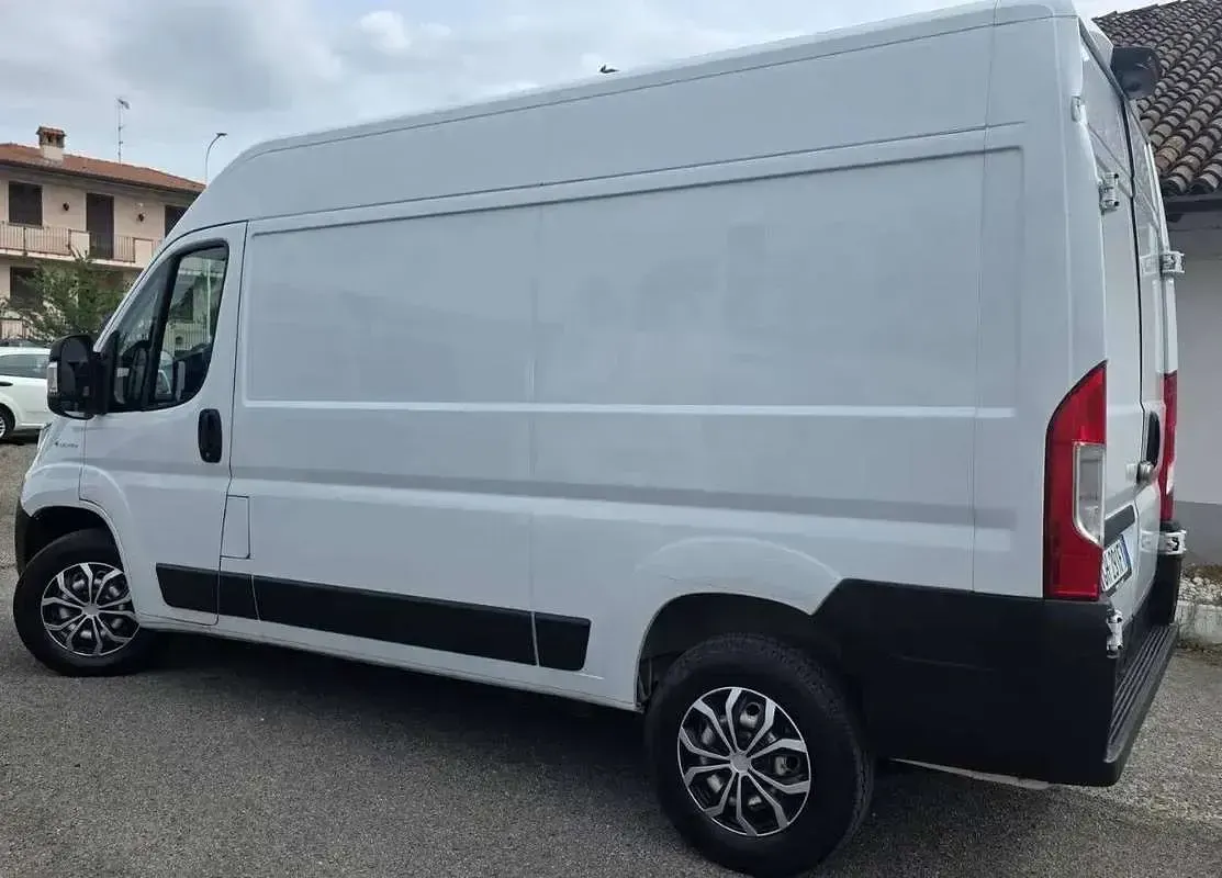 Usata Fiat Ducato 58 kW (79 CV) 2021 Bianco Furgone