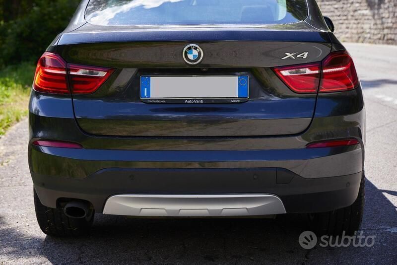 Usata BMW X4 Efficient Dynamics 184 CV (135 kW) 2017 Grigio SUV