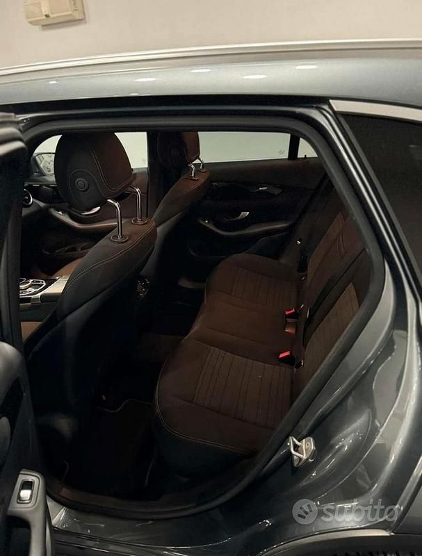 Usata Mercedes GLC220 170 CV (125 kW) 2016 Grigio Berlina