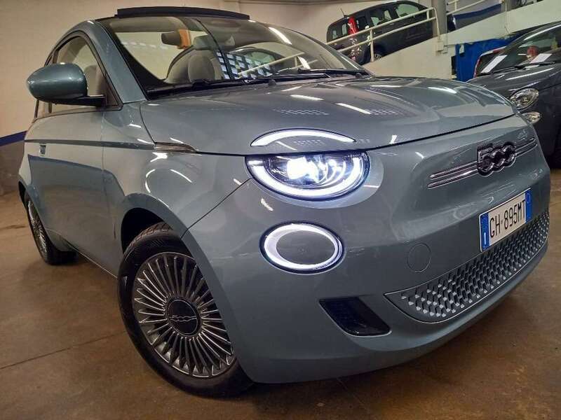 Usato 2022 Fiat 500e 1.0 El 58 CV (24.900 €)