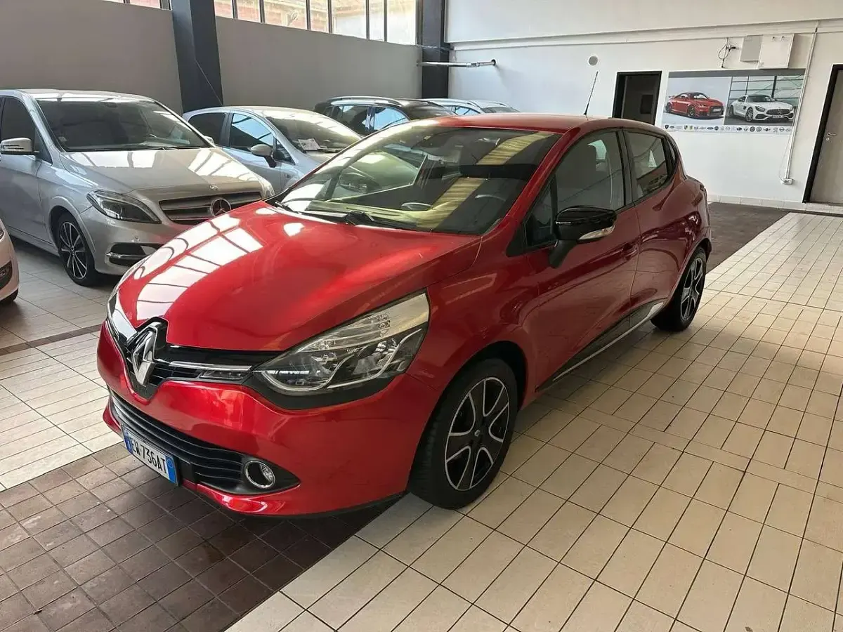 Usata Renault Clio IV 73 CV (53 kW) 2014 Rosso Berlina