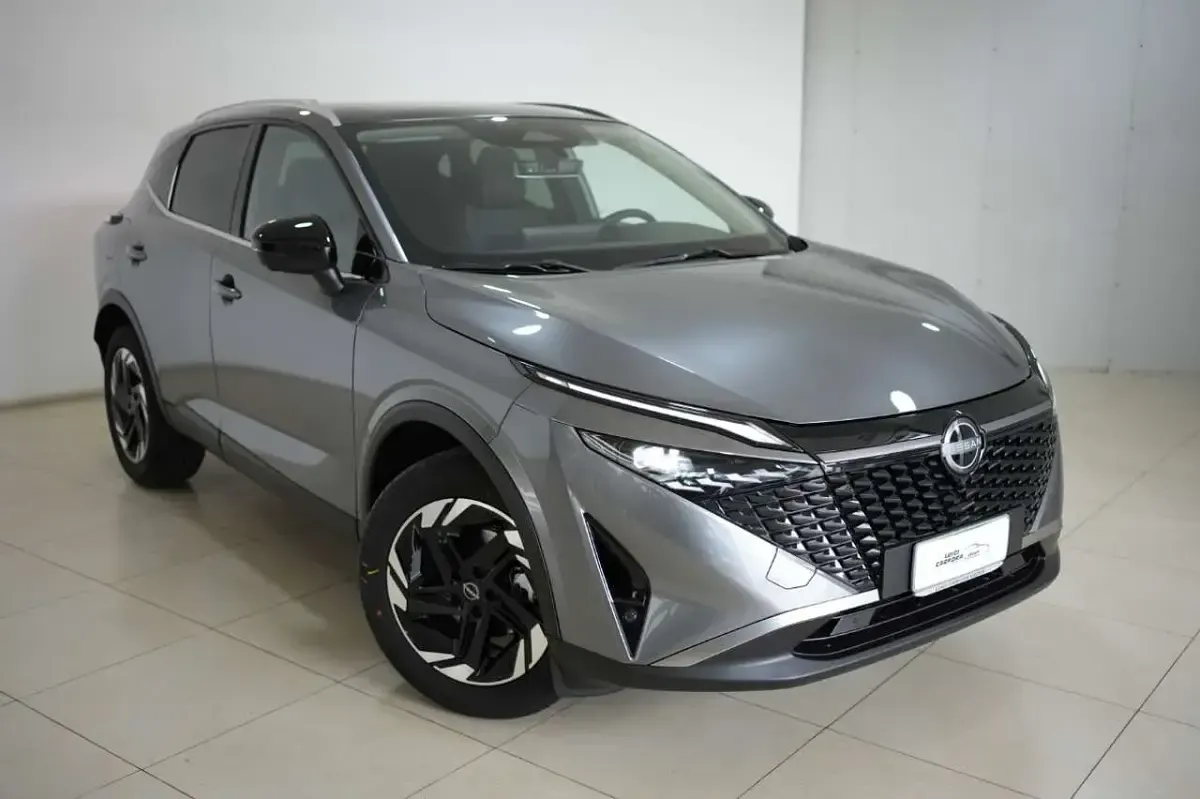 Nuova Nissan Qashqai N-Connecta 158 CV (116 kW) 2026 Ceramic grey SUV