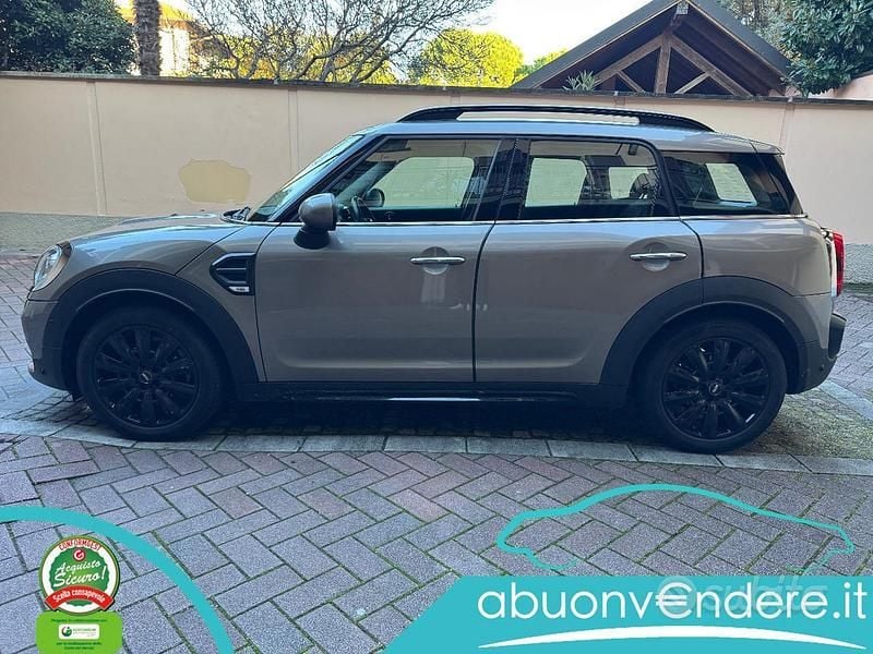 Usata Mini One Countryman 102 CV (75 kW) 2019 Grigio SUV