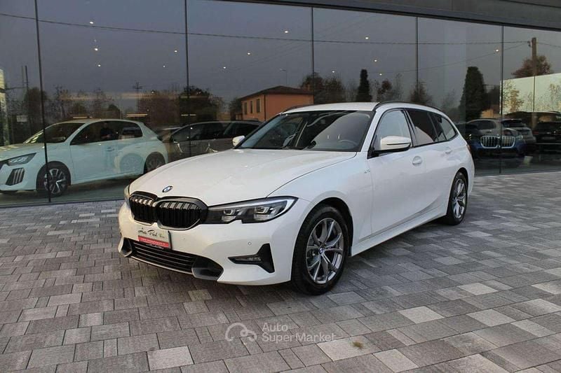 Usata BMW 320 Sport Line 190 CV (139 kW) 2021 Bianco Station wagon