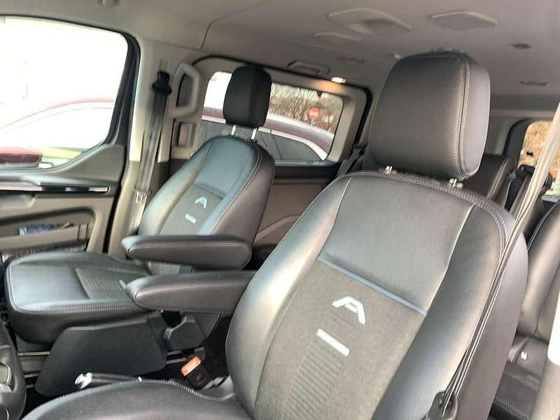 Usata Ford Tourneo Custom 79 CV (58 kW) 2022 Argento Furgone