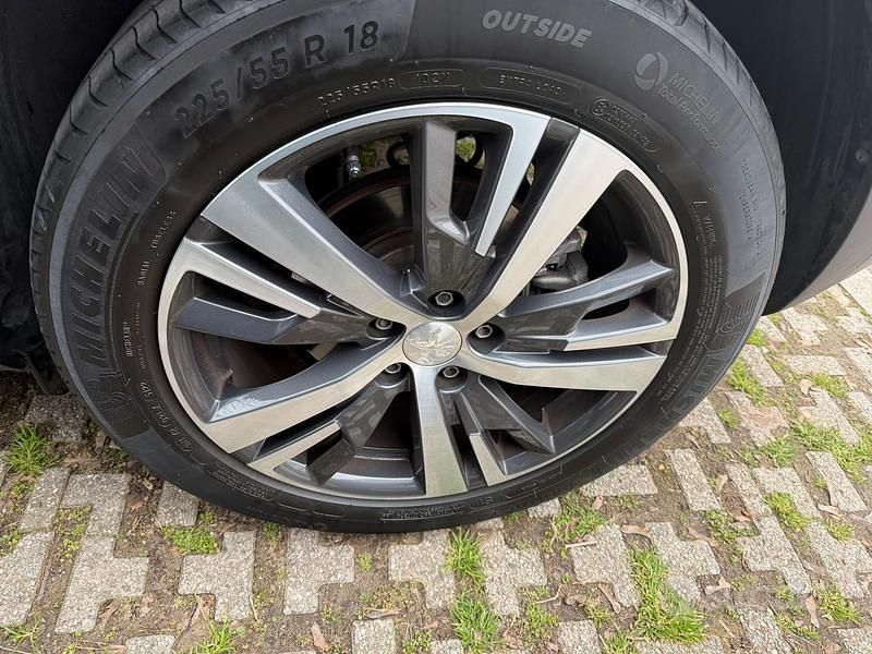 Usata Peugeot 3008 131 CV (96 kW) 2023 Grigio SUV