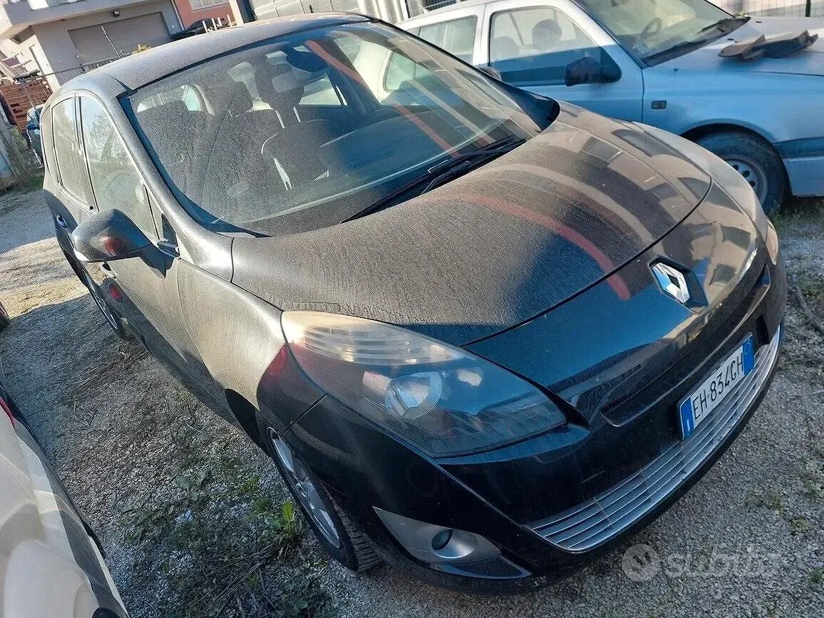 Usata Renault Scenic E-Tech 110 CV (80 kW) 2011 Nero Monovolume