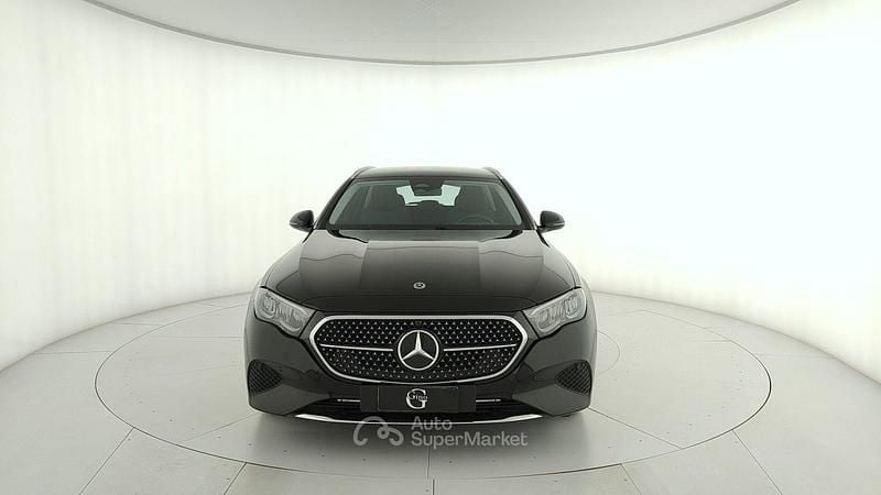 Usata Mercedes E200 Advanced 163 CV (119 kW) 2025 Nero ossidiana Station wagon