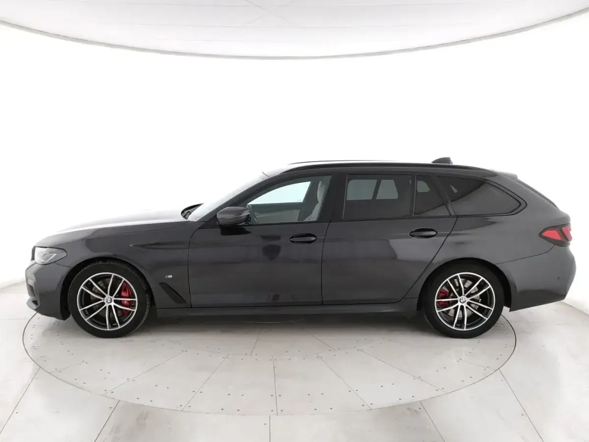 Occasion BMW 520 M Sport 190 ch (139 kW) 2023 Gris Break