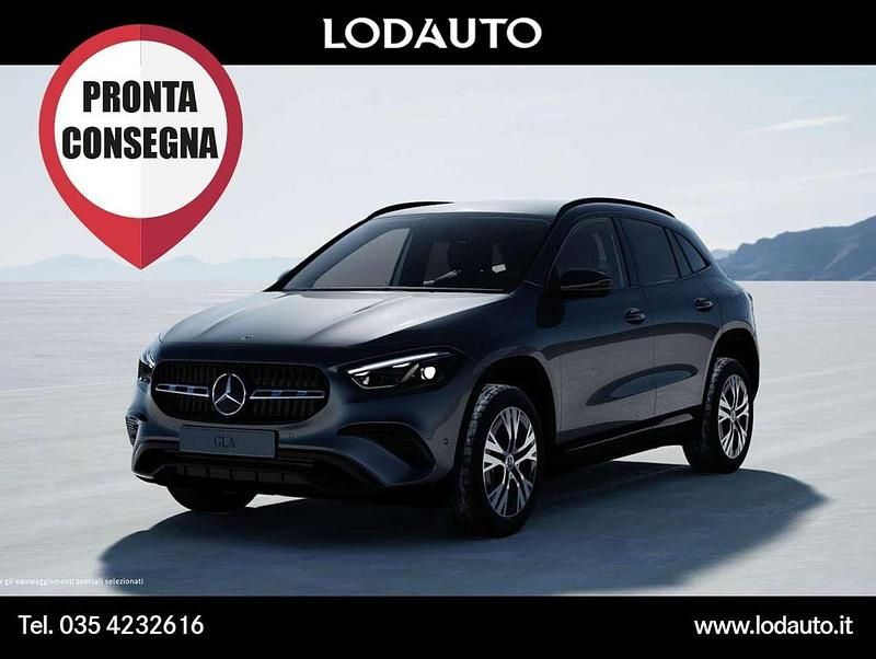 Grigio Nuova 2026 Mercedes GLA200 Advanced Plus SUV | 45.600 € (Buon prezzo) - Immagine 1/1