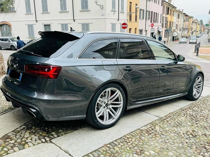 Usata Audi RS6 560 CV (411 kW) 2015 Grigio Station wagon