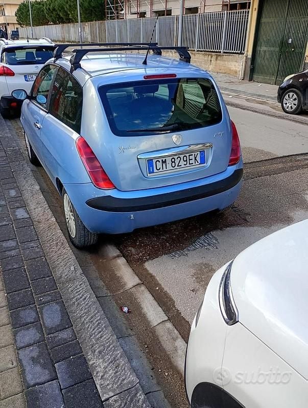 Usata Lancia Ypsilon 70 CV (51 kW) 2004 Utilitaria