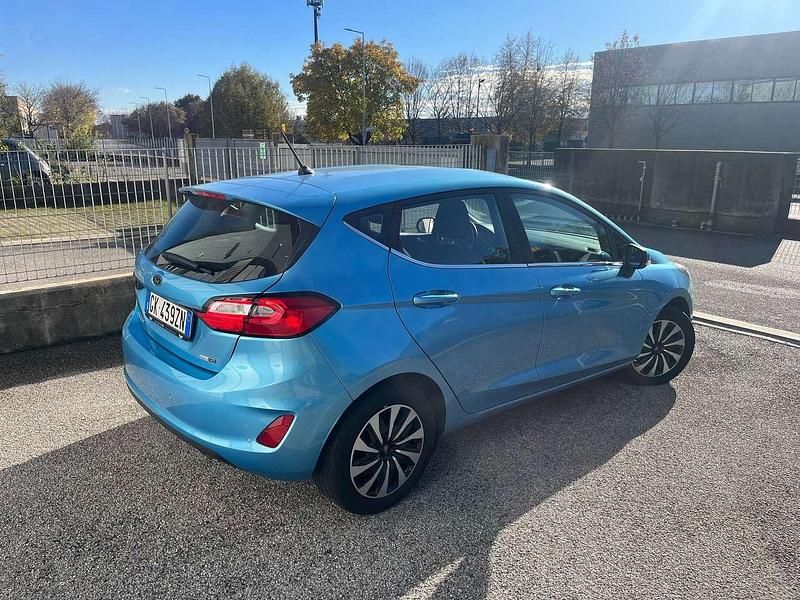 Usata Ford Fiesta Titanium 125 CV (91 kW) 2022 Boundless blue Berlina