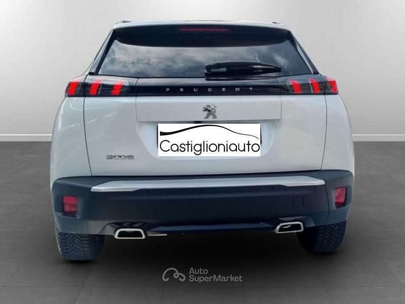 Usata Peugeot 2008 Allure 131 CV (96 kW) 2023 Bianco SUV