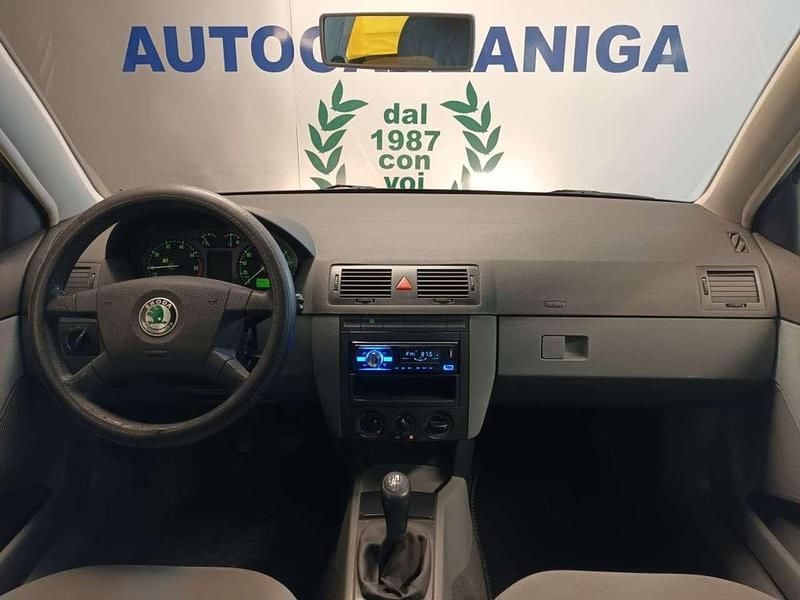 Usata Skoda Fabia Comfort 68 CV (50 kW) 2001 Diamant silver (9102) Station wagon