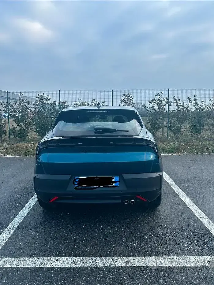 Usata Alfa Romeo Junior 136 CV (100 kW) 2024 SUV