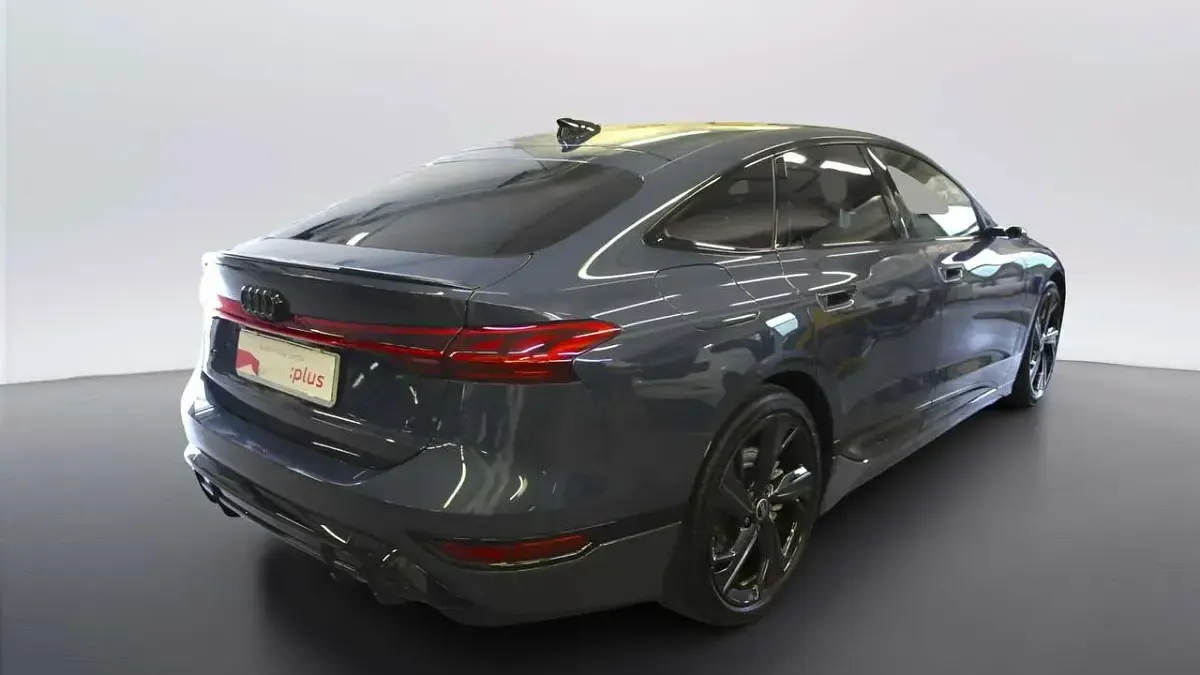 Usata Audi A6 e-tron Performance 269 kW (367 CV) 2025 8d blu storm metallizzato Berlina