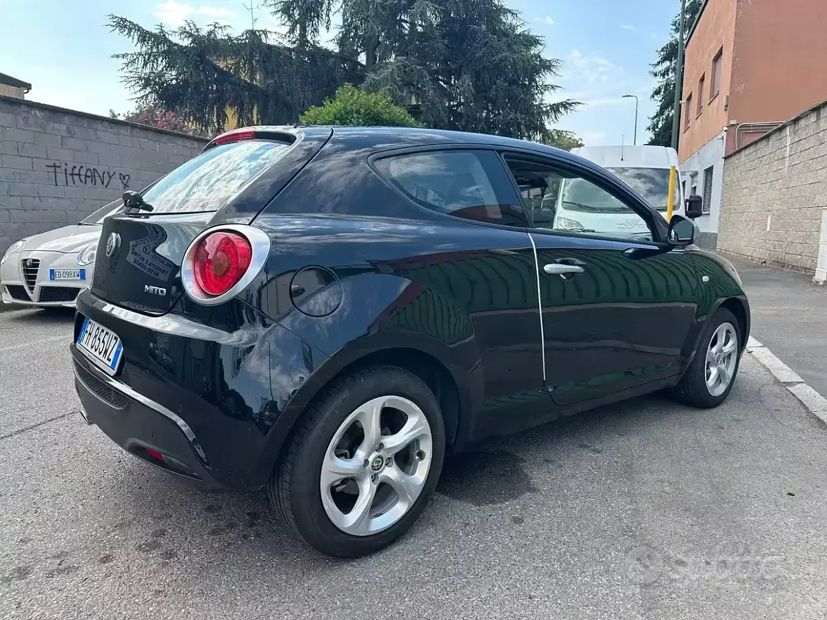 Usata Alfa Romeo MiTo Super 77 CV (56 kW) 2017 Nero Utilitaria