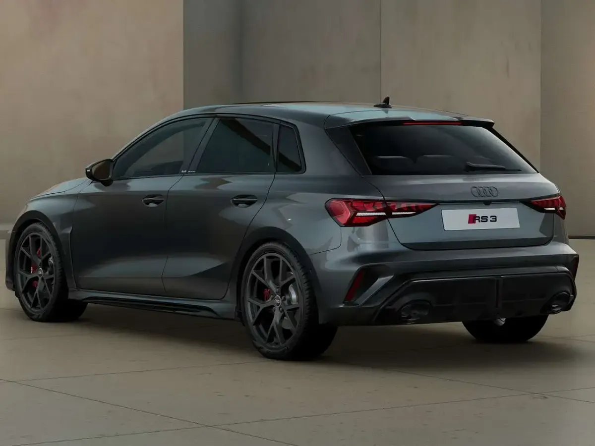 Usata Audi RS3 400 CV (294 kW) 2025 Grigio daytona perlato Berlina