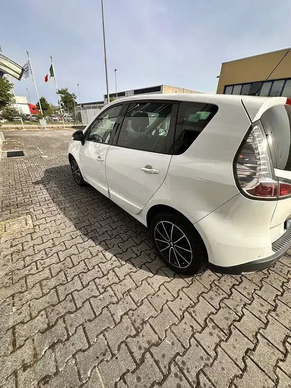 Usata Renault Scénic III 110 CV (80 kW) 2014 Monovolume