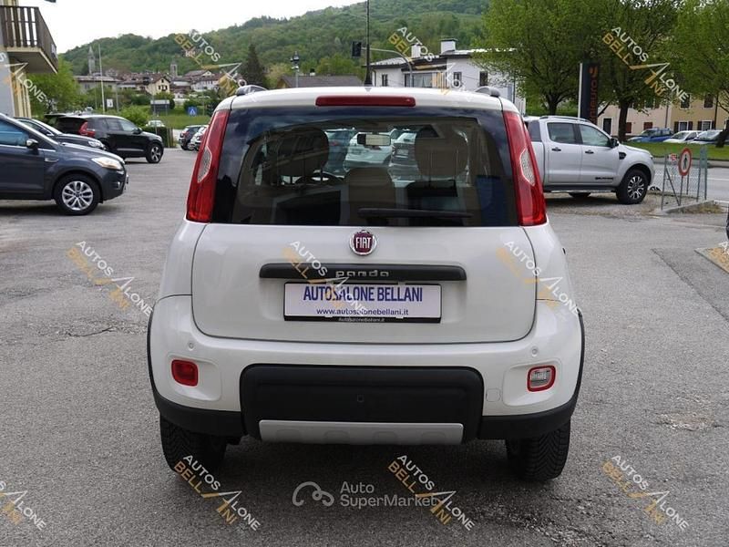 Usata Fiat Panda 4x4 S 75 CV (55 kW) 2013 Bianco Utilitaria