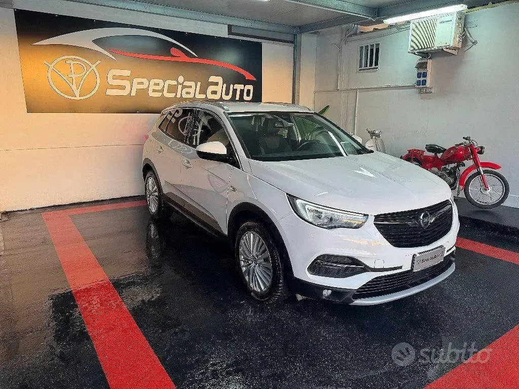 Usata Opel Grandland X Ultimate 131 CV (96 kW) 2019 Bianco SUV