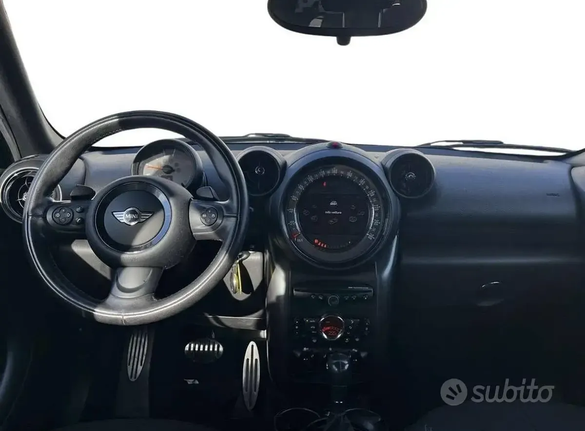 Usata Mini Countryman 143 CV (105 kW) 2016 Grigio SUV
