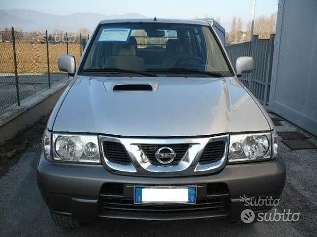Grigio Usata 2002 Nissan Terrano SUV | 5500 € (Super prezzo) - Immagine 1/4