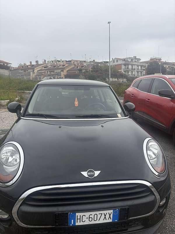 Usata Mini ONE 75 CV (55 kW) 2015 Utilitaria