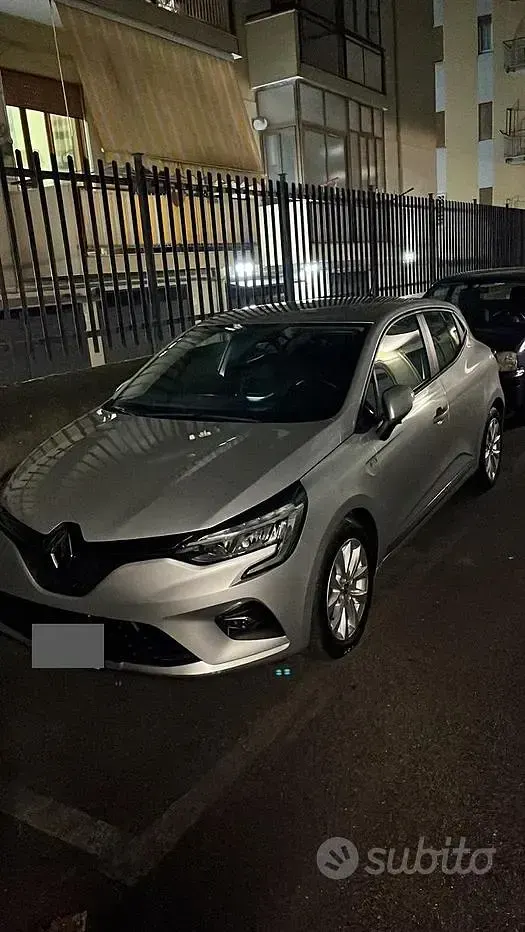 Usata Renault Clio V Intens 86 CV (63 kW) 2020 Grigio Berlina