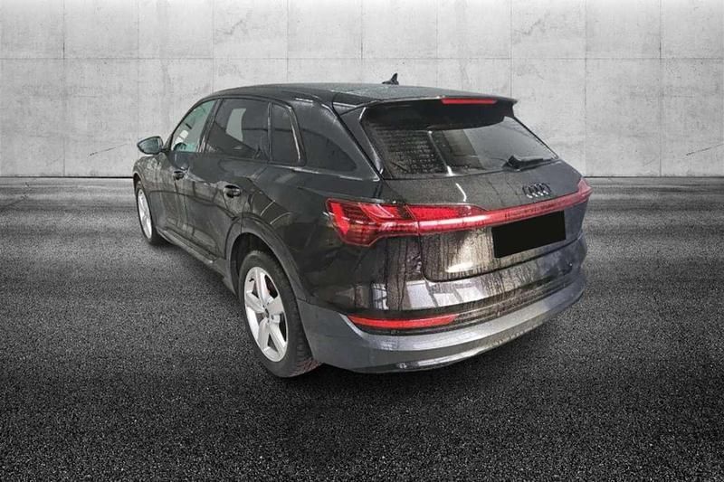 Usata Audi e-tron 158 kW (215 CV) 2023 Nero SUV