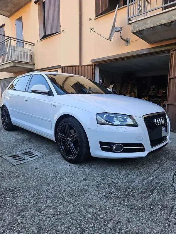 Usata Audi A3 Sportback Ambition 125 CV (91 kW) 2010 Utilitaria