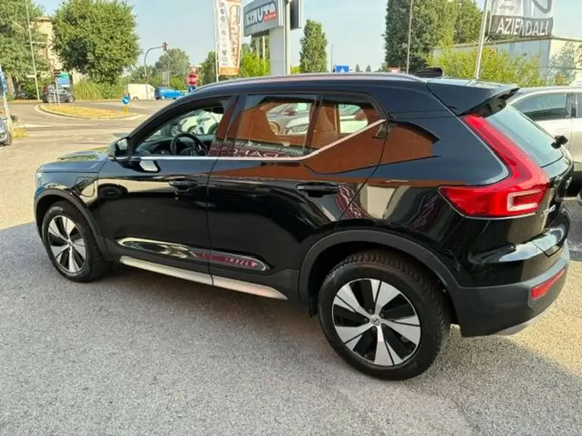 Usata Volvo XC40 Inscription 179 CV (131 kW) 2022 Nero SUV