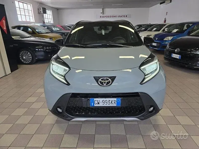 Usata Toyota Aygo X Lounge 72 CV (52 kW) 2024 Verde SUV