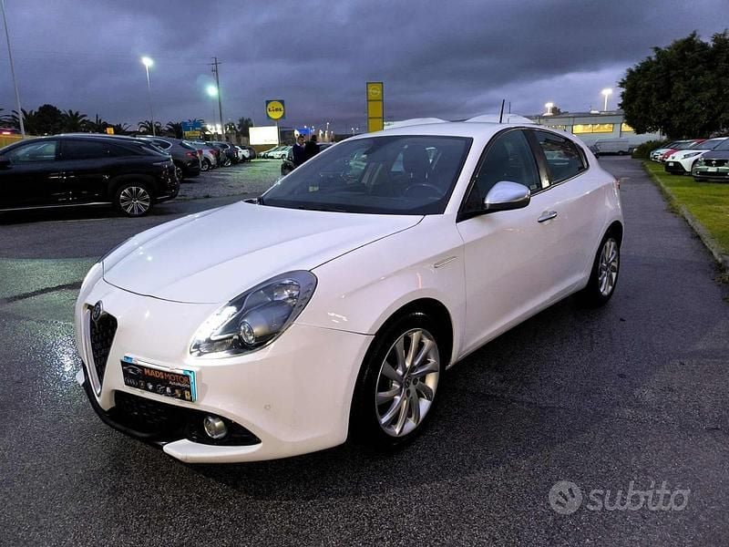 Usata Alfa Romeo Giulietta Super 120 CV (88 kW) 2017 Bianco Berlina