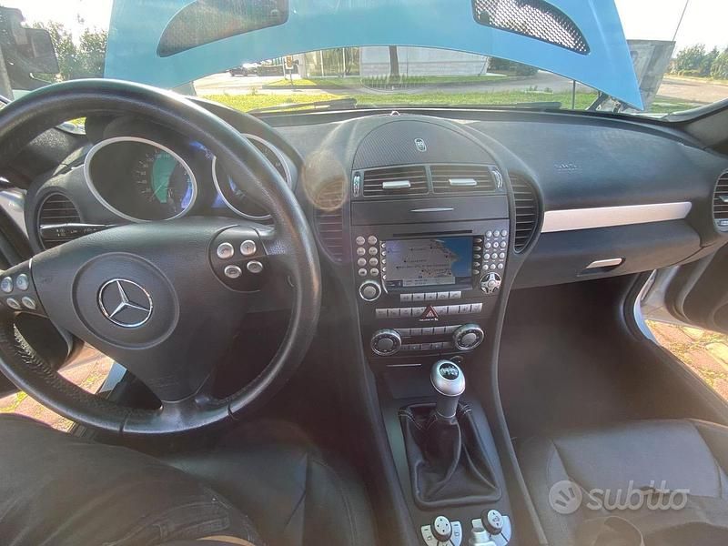 Usata Mercedes SLK200 163 CV (119 kW) 2004 Grigio Cabrio
