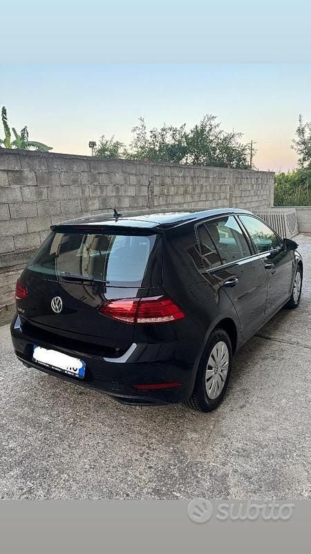 Usata VW Golf VII 116 CV (85 kW) 2018 Nero Berlina