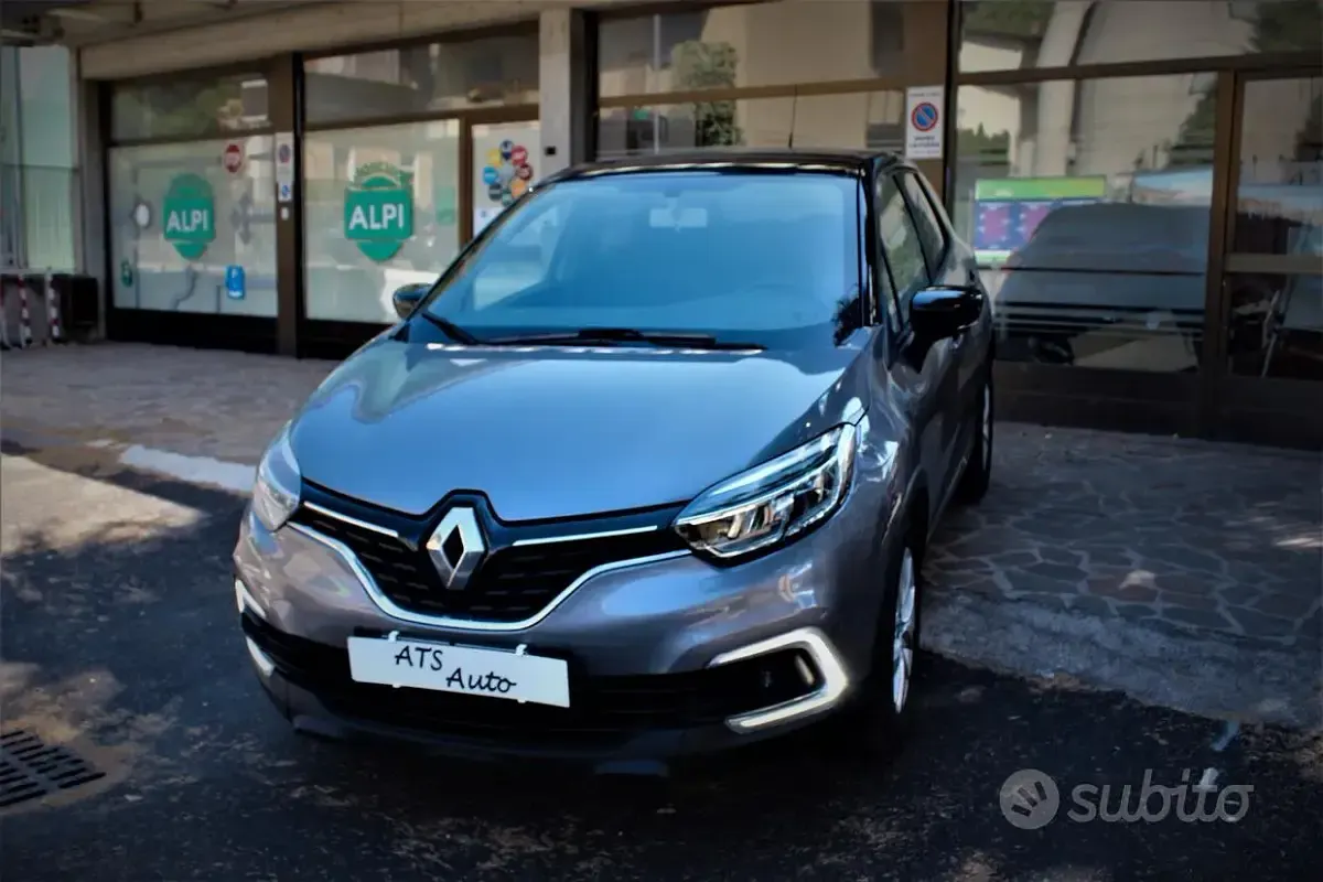 Usata Renault Captur 90 CV (66 kW) 2019 Grigio SUV