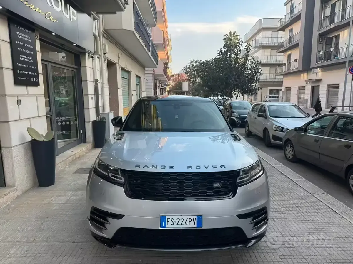 Usata Land Rover Range Rover Velar R-Dynamic 241 CV (177 kW) 2018 Grigio SUV