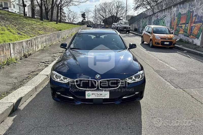 Usata BMW 320 Sport Line 184 CV (135 kW) 2013 Blu Station wagon