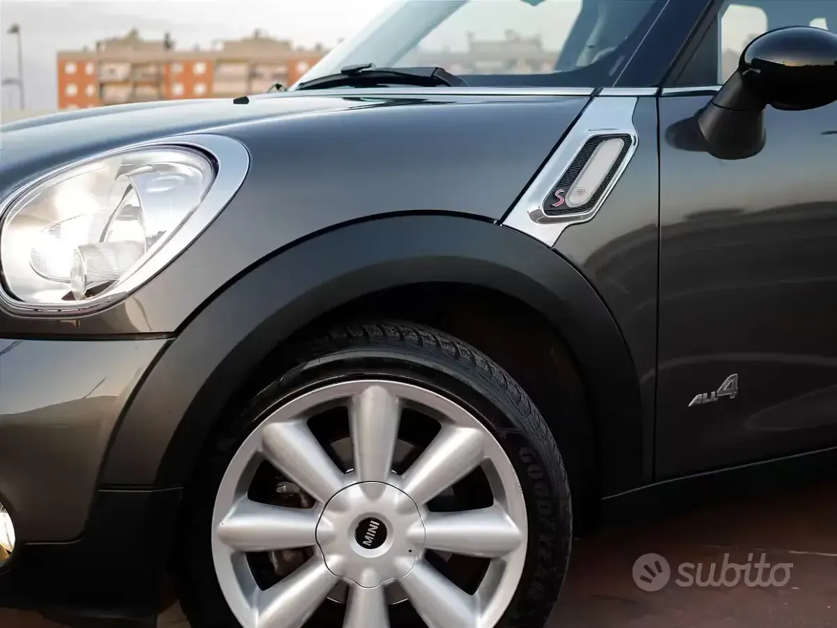 Usata Mini Cooper Countryman 143 CV (105 kW) 2014 Grigio SUV