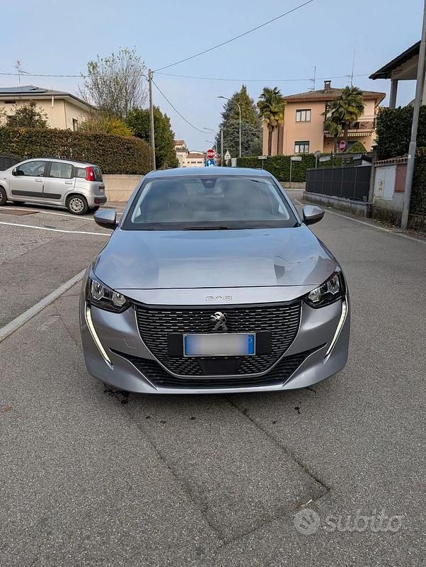 Usata Peugeot 208 Allure 100 kW (136 CV) 2021 Grigio Utilitaria