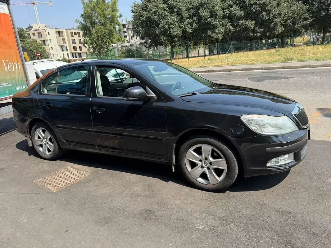 Usata Skoda Octavia Ambition 102 CV (75 kW) 2009 Nero Berlina