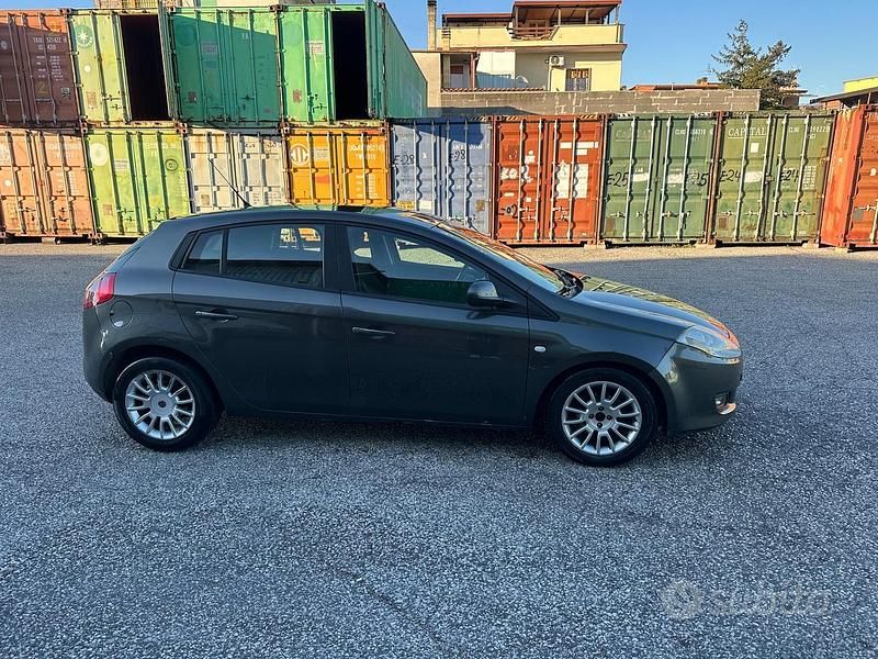 Usata Fiat Bravo Dynamic 90 CV (66 kW) 2011 Grigio Utilitaria