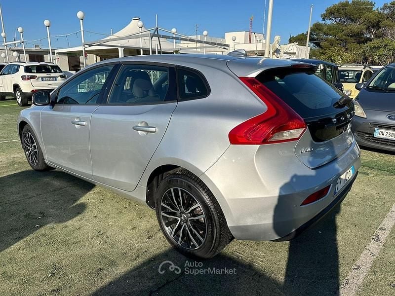 Usata Volvo V40 120 CV (88 kW) 2017 Berlina