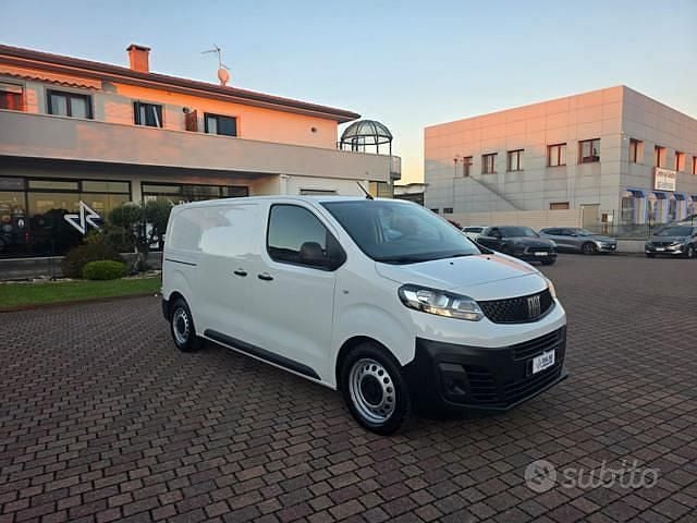 Usata Fiat Scudo Business 145 CV (106 kW) 2023 Bianco Furgone