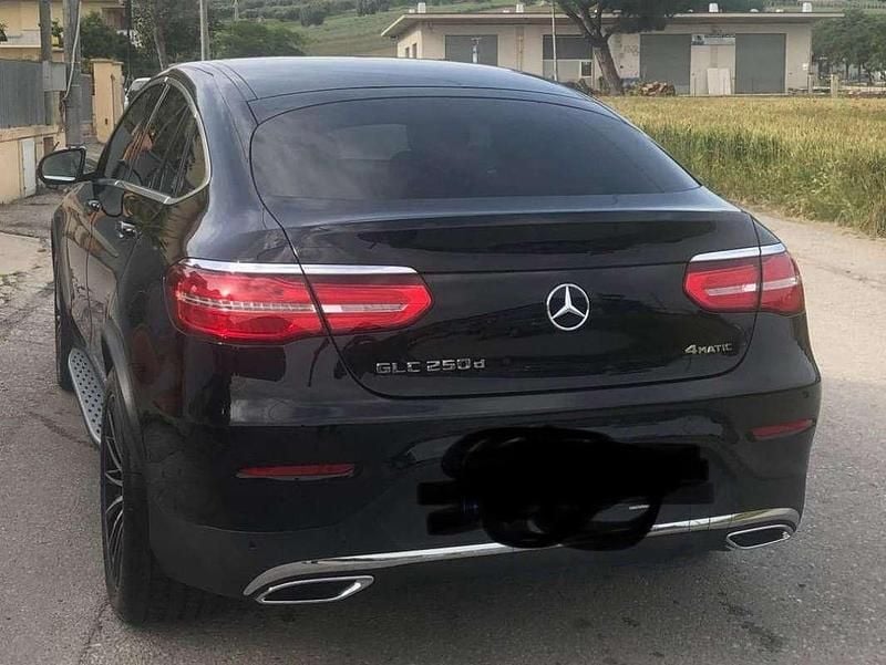Usata Mercedes GLC250 Premium 204 CV (150 kW) 2018 Nero Coupé