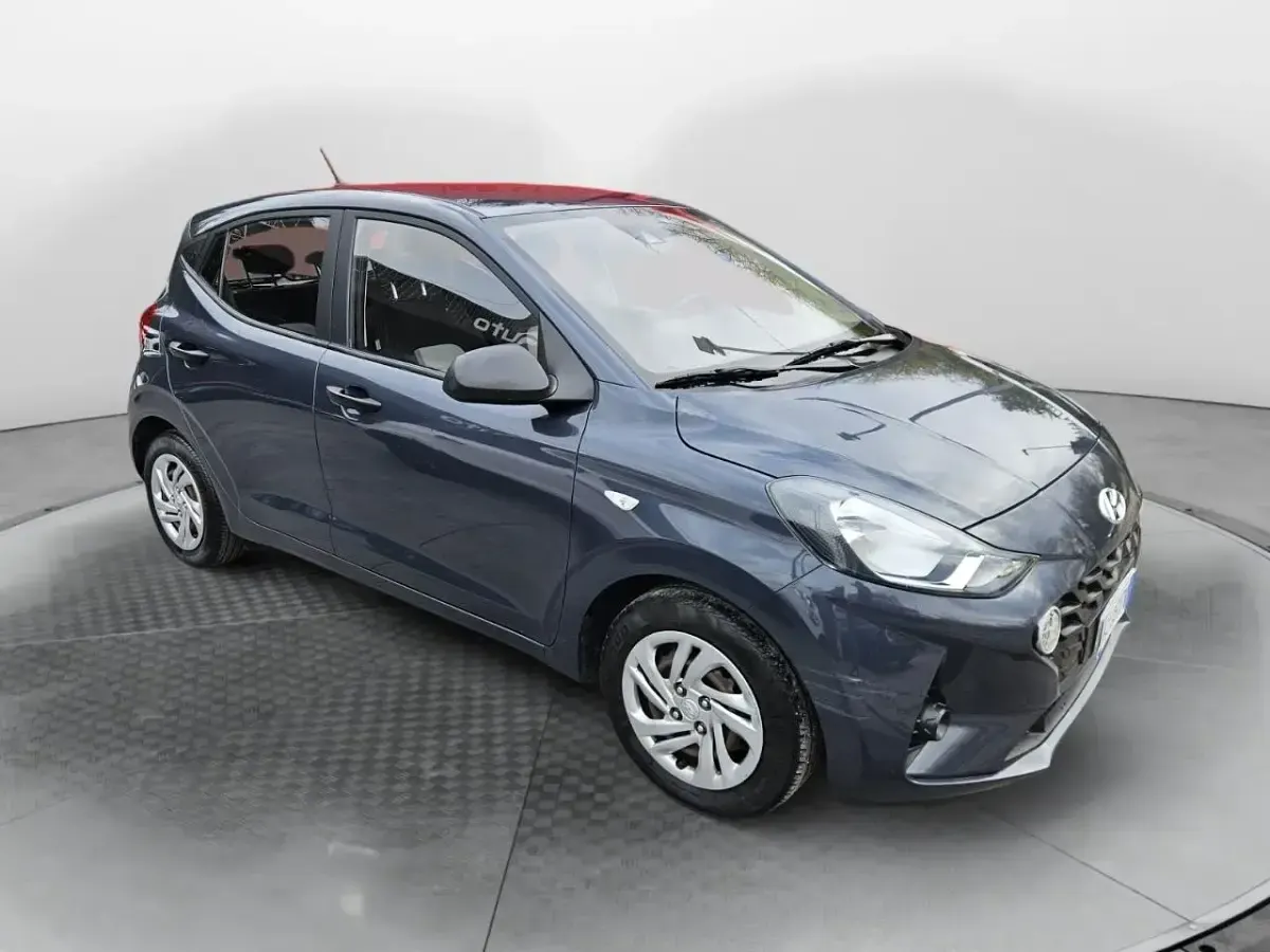 Usata Hyundai i10 Advanced Plus 67 CV (49 kW) 2022 Grigio Utilitaria